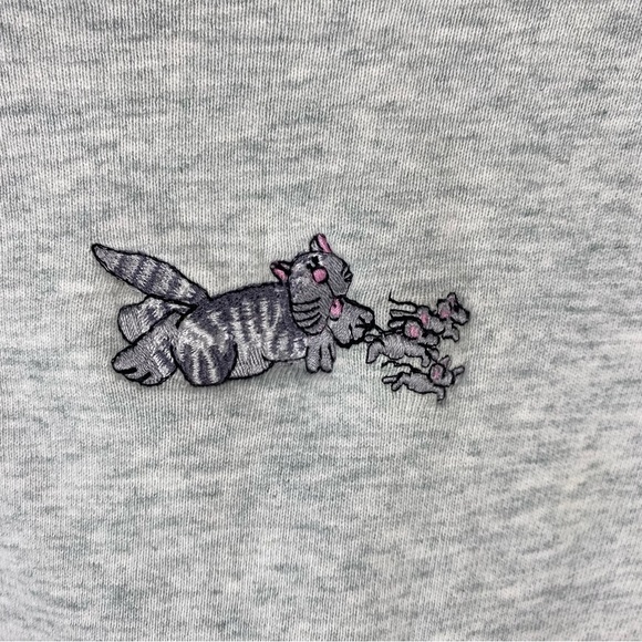 Fruit of the Loom Gray Cat Embroidered bat wing xxl crew neck Y2k - Picture 3 of 8